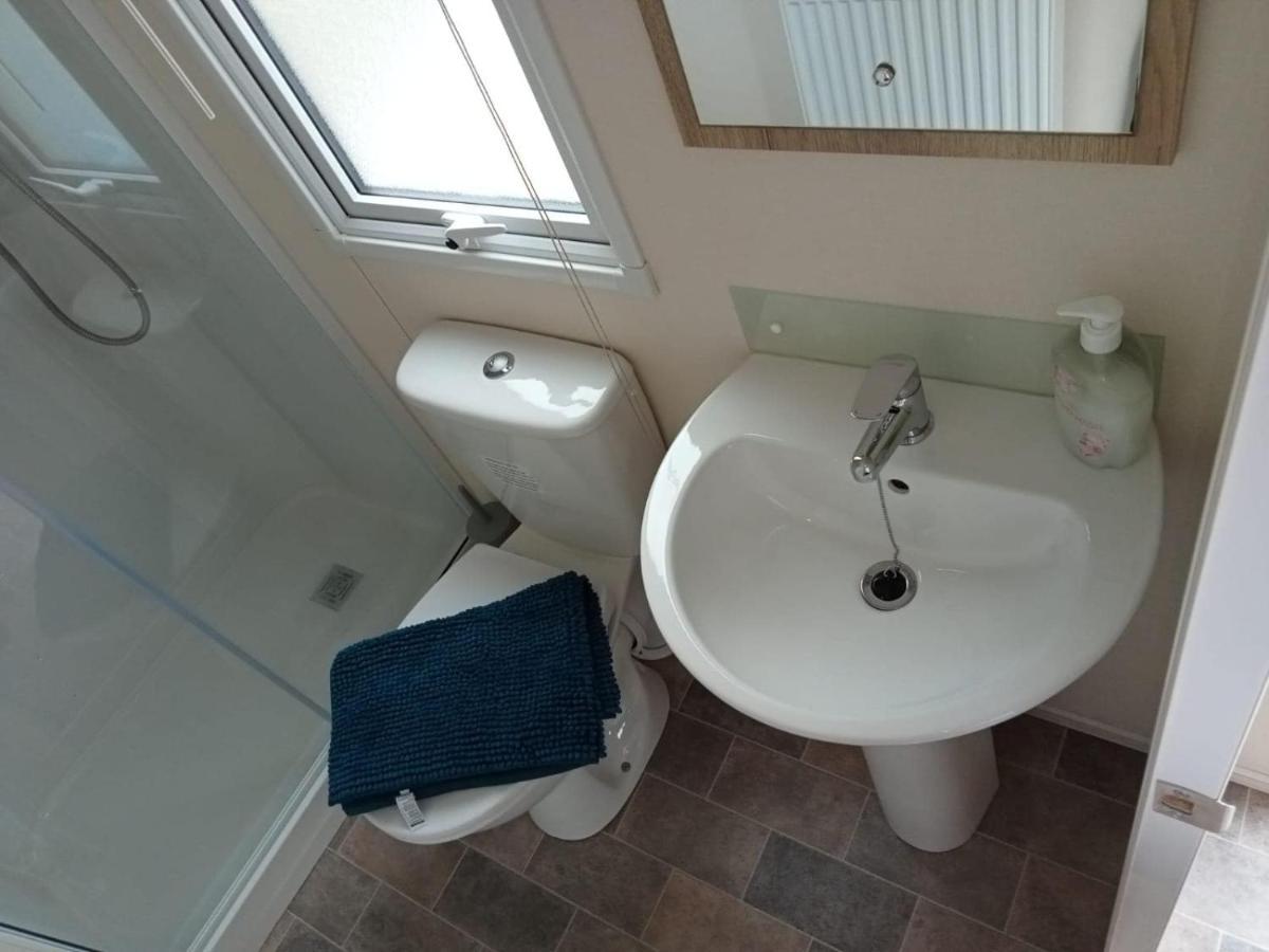 New 2 Bed Holiday Home With Decking In Rockley Park Dorset Near The Sea Lytchett Minster Esterno foto