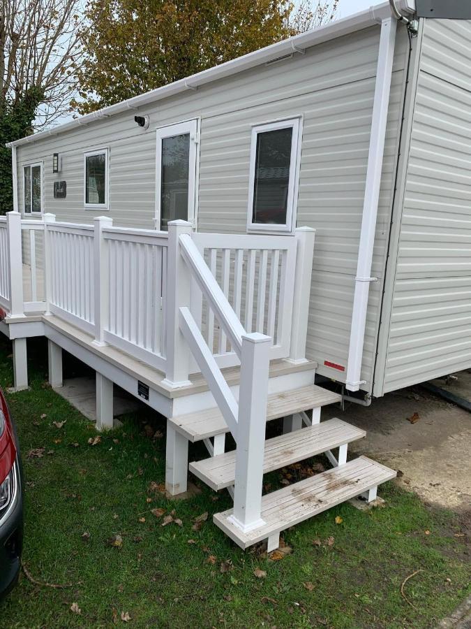 New 2 Bed Holiday Home With Decking In Rockley Park Dorset Near The Sea Lytchett Minster Esterno foto